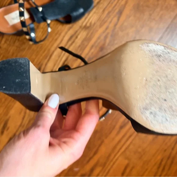 Valentino Garavani Black Rockstud Studded T Heeled Sandals - Picture 4 of 5